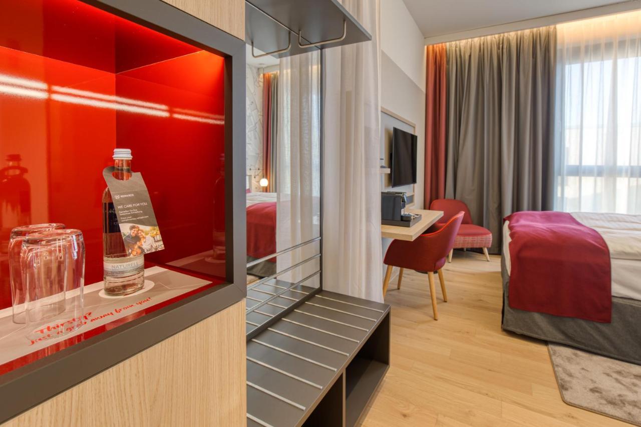 Intercityhotel Berlin Airport Ber Terminal 1 & 2 Schönefeld Exteriér fotografie Room interior