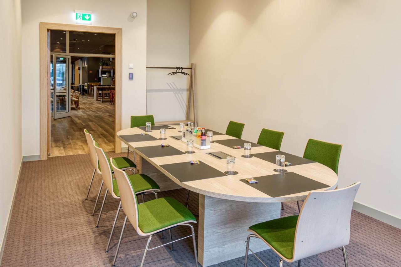 Intercityhotel Berlin Airport Ber Terminal 1 & 2 Schönefeld Exteriér fotografie Meeting room